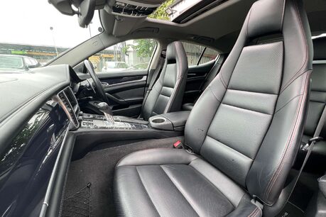 Porsche Panamera 3.0D V6 Hatchback 5dr Diesel TiptronicS Euro 5 (s/s) (300 ps) 35