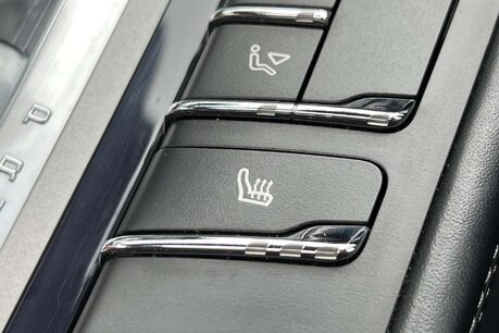 Porsche Panamera 3.0D V6 Hatchback 5dr Diesel TiptronicS Euro 5 (s/s) (300 ps) 46