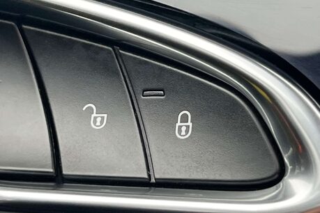 Porsche Panamera 3.0D V6 Hatchback 5dr Diesel TiptronicS Euro 5 (s/s) (300 ps) 82