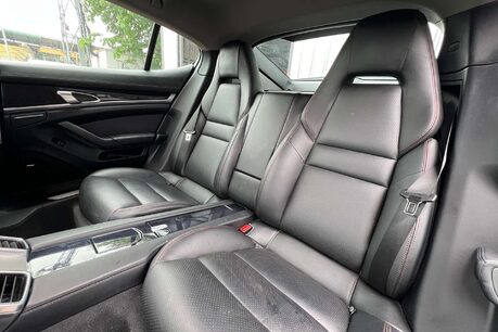 Porsche Panamera 3.0D V6 Hatchback 5dr Diesel TiptronicS Euro 5 (s/s) (300 ps) 32