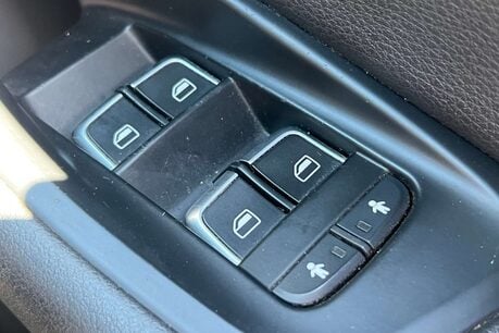 Audi A6 3.0 TDI V6 SE Estate 5dr Diesel S Tronic quattro Euro 5 (s/s) (245 ps) 62