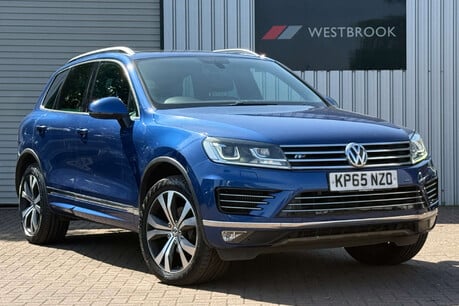 Volkswagen Touareg 3.0 TDI V6 BlueMotion Tech R-Line SUV 5dr Diesel Tiptronic 4WD Euro 6 (s/s)
