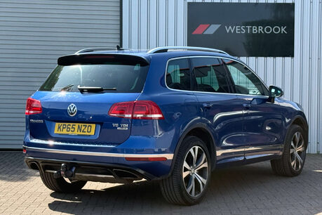 Volkswagen Touareg 3.0 TDI V6 BlueMotion Tech R-Line SUV 5dr Diesel Tiptronic 4WD Euro 6 (s/s) 2