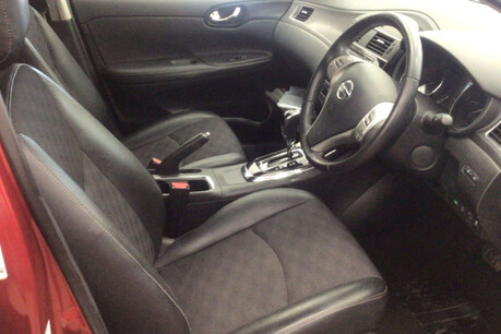 Nissan Pulsar 1.2 DIG-T N-Connecta Hatchback 5dr Petrol XTRON Euro 6 (s/s) (115 ps) 7