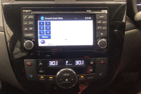 Nissan Pulsar 1.2 DIG-T N-Connecta Hatchback 5dr Petrol XTRON Euro 6 (s/s) (115 ps) 9