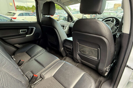 Land Rover Discovery Sport 2.0 TD4 SE SUV 5dr Diesel Manual 4WD Euro 6 (s/s) (180 ps) 19