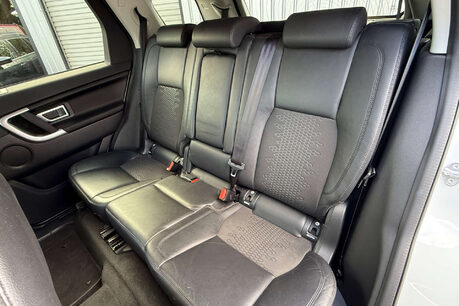 Land Rover Discovery Sport 2.0 TD4 SE SUV 5dr Diesel Manual 4WD Euro 6 (s/s) (180 ps) 23