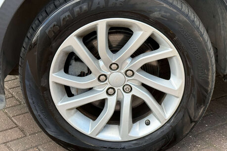 Land Rover Discovery Sport 2.0 TD4 SE SUV 5dr Diesel Manual 4WD Euro 6 (s/s) (180 ps) 28