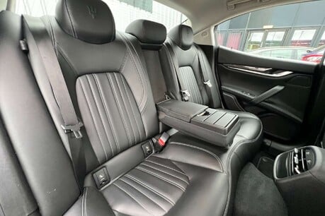 Maserati Ghibli 3.0D V6 Saloon 4dr Diesel ZF Euro 5 (s/s) (275 ps) 27