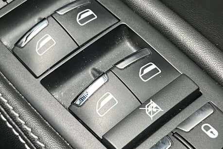 Maserati Ghibli 3.0D V6 Saloon 4dr Diesel ZF Euro 5 (s/s) (275 ps) 68