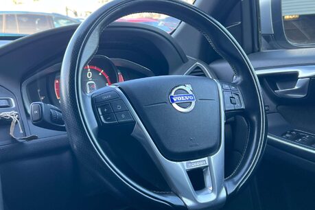 Volvo XC60 2.4 D5 R-Design Nav Geartronic AWD Euro 5 5dr 15
