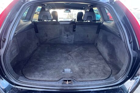 Volvo XC60 2.4 D5 R-Design Nav Geartronic AWD Euro 5 5dr 60