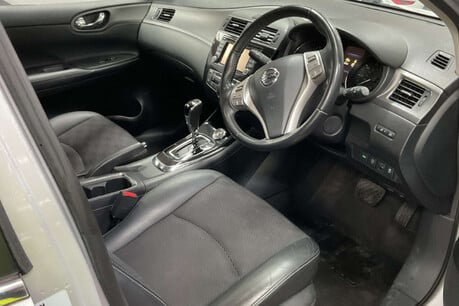 Nissan Pulsar 1.2 DIG-T N-Connecta Hatchback 5dr Petrol XTRON Euro 6 (s/s) (115 ps) 12