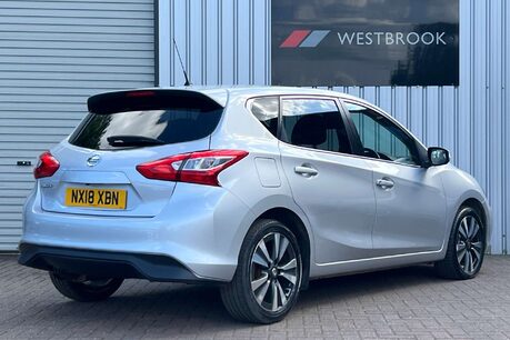 Nissan Pulsar 1.2 DIG-T N-Connecta Hatchback 5dr Petrol XTRON Euro 6 (s/s) (115 ps) 3