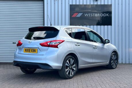 Nissan Pulsar 1.2 DIG-T N-Connecta Hatchback 5dr Petrol XTRON Euro 6 (s/s) (115 ps) 9