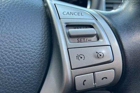 Nissan Pulsar 1.2 DIG-T N-Connecta Hatchback 5dr Petrol XTRON Euro 6 (s/s) (115 ps) 48