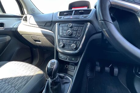 Vauxhall Mokka 1.6 CDTi Tech Line SUV 5dr Diesel Manual 2WD Euro 6 (s/s) (136 ps) 35