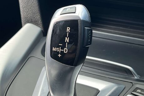 BMW 3 Series 2.0 330e 7.6kWh M Sport Saloon 4dr Petrol Plug-in Hybrid Auto Euro 6 (s/s)  38
