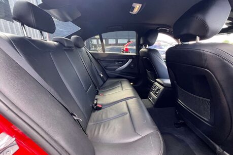 BMW 3 Series 2.0 330e 7.6kWh M Sport Saloon 4dr Petrol Plug-in Hybrid Auto Euro 6 (s/s)  22
