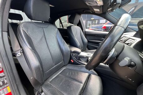 BMW 3 Series 2.0 330e 7.6kWh M Sport Saloon 4dr Petrol Plug-in Hybrid Auto Euro 6 (s/s)  19