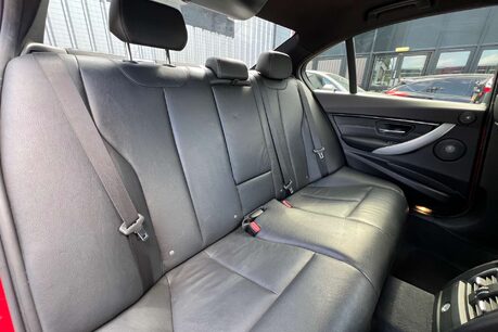 BMW 3 Series 2.0 330e 7.6kWh M Sport Saloon 4dr Petrol Plug-in Hybrid Auto Euro 6 (s/s)  21