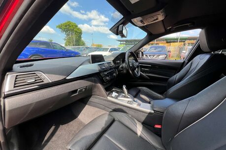BMW 3 Series 2.0 330e 7.6kWh M Sport Saloon 4dr Petrol Plug-in Hybrid Auto Euro 6 (s/s)  29