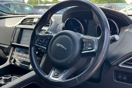 Jaguar F-Pace 2.0 D180 R-Sport SUV 5dr Diesel Auto Euro 6 (s/s) (180 ps) 18