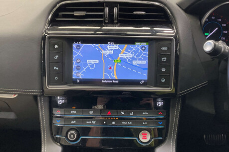 Jaguar F-Pace 2.0 D180 R-Sport SUV 5dr Diesel Auto AWD Euro 6 (s/s) (180 ps) 8