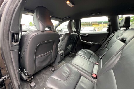 Volvo XC60 2.0 D4 R-Design Lux Nav SUV 5dr Diesel Auto Euro 6 (s/s) (190 ps) 31