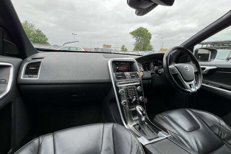 Volvo XC60 2.0 D4 R-Design Lux Nav SUV 5dr Diesel Auto Euro 6 (s/s) (190 ps) 36