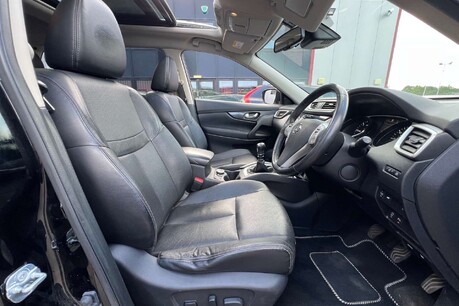 Nissan X-Trail 2.0 dCi Tekna SUV 5dr Diesel Manual 4WD Euro 6 (s/s) (177 ps) 21