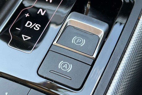 Audi A6 2.0 TDI ultra SE Saloon 4dr Diesel S Tronic Euro 6 (s/s) (190 ps) 37