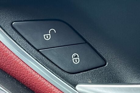 Mercedes-Benz C Class 2.1 C220 BlueTEC AMG Line Saloon 4dr Diesel Manual Euro 6 (s/s) (170 ps) 65