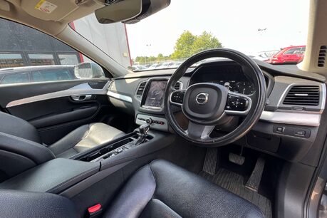 Volvo XC90 2.0 D5 PowerPulse Momentum SUV 5dr Diesel Auto 4WD Euro 6 (s/s) (235 ps) 17