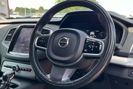 Volvo XC90 2.0 D5 PowerPulse Momentum SUV 5dr Diesel Auto 4WD Euro 6 (s/s) (235 ps) 19