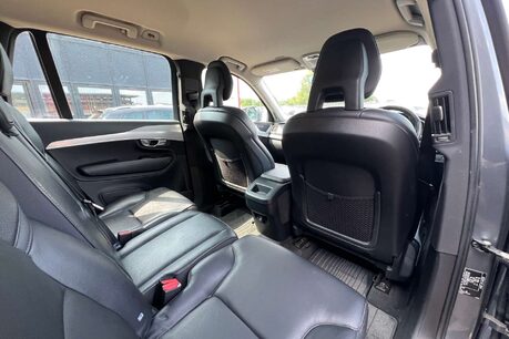 Volvo XC90 2.0 D5 PowerPulse Momentum SUV 5dr Diesel Auto 4WD Euro 6 (s/s) (235 ps) 25
