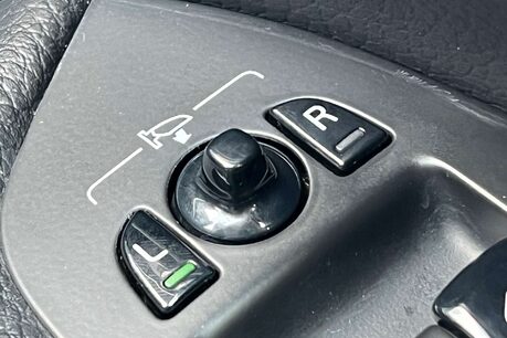 Volvo XC90 2.0 D5 PowerPulse Momentum SUV 5dr Diesel Auto 4WD Euro 6 (s/s) (235 ps) 60