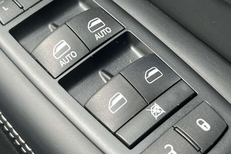 Jeep Grand Cherokee 3.0 V6 CRD Overland SUV 5dr Diesel Auto 4WD Euro 6 (247 bhp) 64