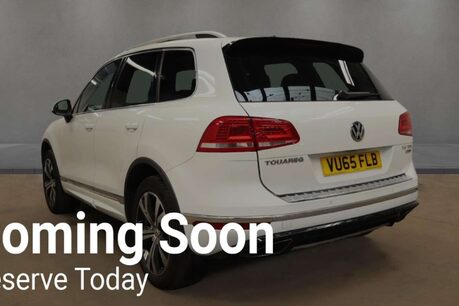 Volkswagen Touareg 3.0 TDI V6 BlueMotion Tech R-Line SUV 5dr Diesel Tiptronic 4WD Euro 6 (s/s) 13