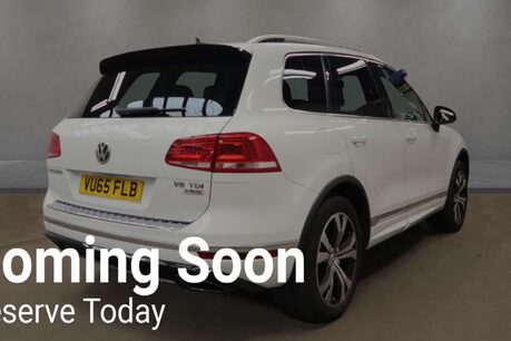 Volkswagen Touareg 3.0 TDI V6 BlueMotion Tech R-Line SUV 5dr Diesel Tiptronic 4WD Euro 6 (s/s) 15
