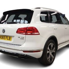 Volkswagen Touareg 3.0 TDI V6 BlueMotion Tech R-Line SUV 5dr Diesel Tiptronic 4WD Euro 6 (s/s) 2