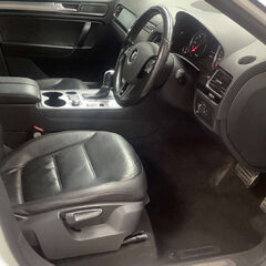 Volkswagen Touareg 3.0 TDI V6 BlueMotion Tech R-Line SUV 5dr Diesel Tiptronic 4WD Euro 6 (s/s) 6