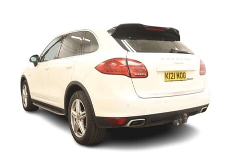 Porsche Cayenne 3.0 TD V6 SUV 5dr Diesel Tiptronic 4WD Euro 5 (s/s) (240 ps) 3