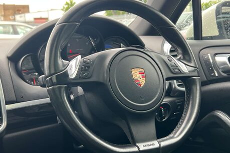 Porsche Cayenne 3.0 TD V6 SUV 5dr Diesel Tiptronic 4WD Euro 5 (s/s) (240 ps) 21