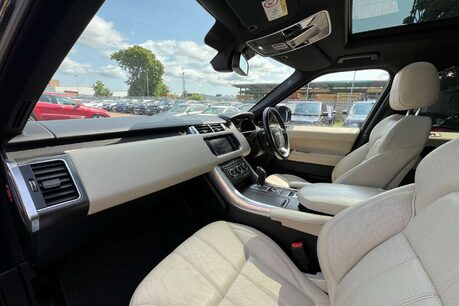 Land Rover Range Rover Sport 3.0 SD V6 HSE Auto 4WD Euro 5 (s/s) 5dr 38