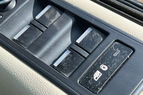 Land Rover Range Rover Sport 3.0 SD V6 HSE Auto 4WD Euro 5 (s/s) 5dr 66