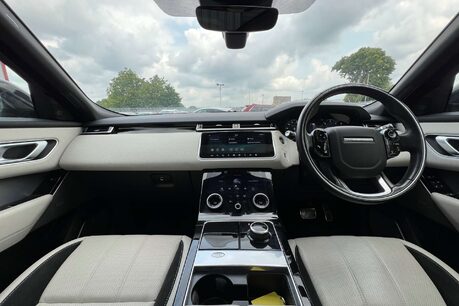 Land Rover Range Rover Velar 2.0 D180 R-Dynamic SE SUV 5dr Diesel Auto 4WD Euro 6 (s/s) (180 ps) 15