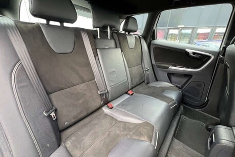 Volvo XC60 2.0 D4 R-Design Euro 6 (s/s) 5dr 18