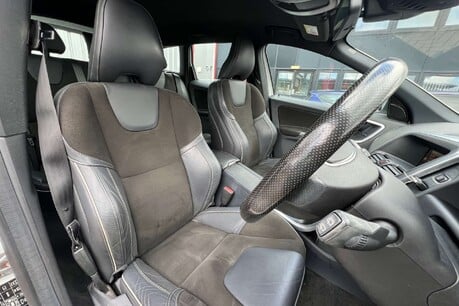 Volvo XC60 2.0 D4 R-Design Euro 6 (s/s) 5dr 26