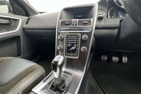 Volvo XC60 2.0 D4 R-Design Euro 6 (s/s) 5dr 38
